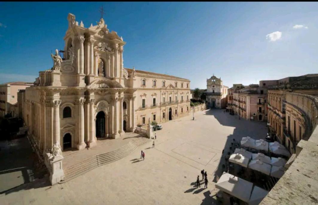 Appartamento Al Posto Giusto Сиракузы Экстерьер фото